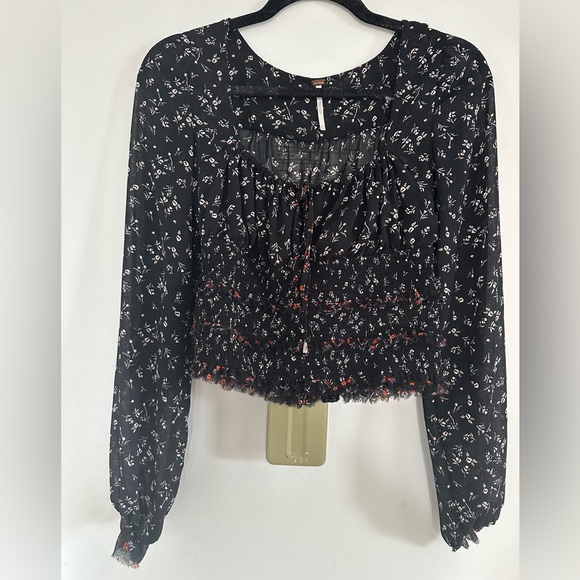 Free People Top - Picture 1 of 5